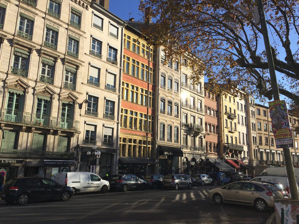 Studio Charme Et Confort Aux Cordeliers Lyon Exterior foto